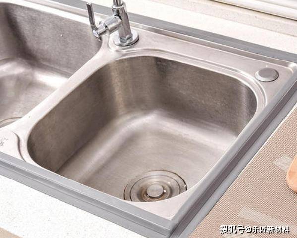 水槽边缝漏水用什么胶 防水