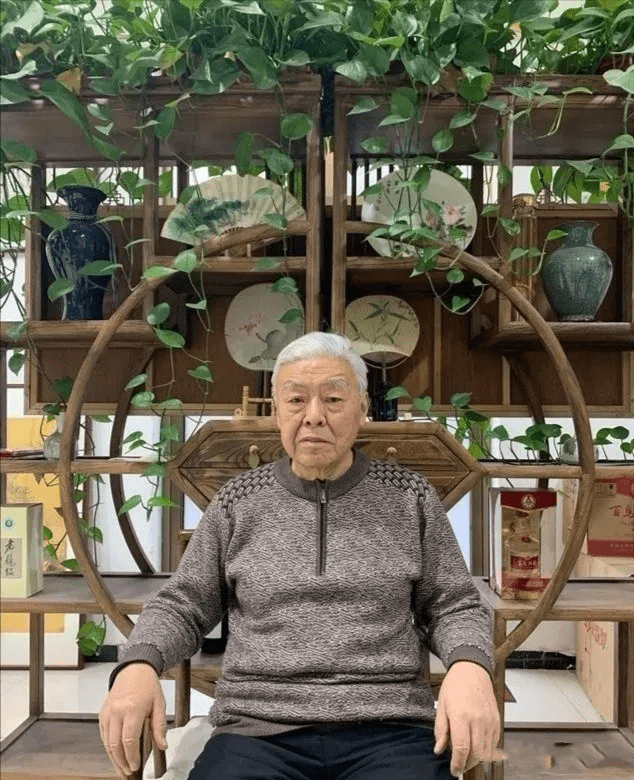 元宵节特邀画家解逢愿你在新的一年里所有圆梦