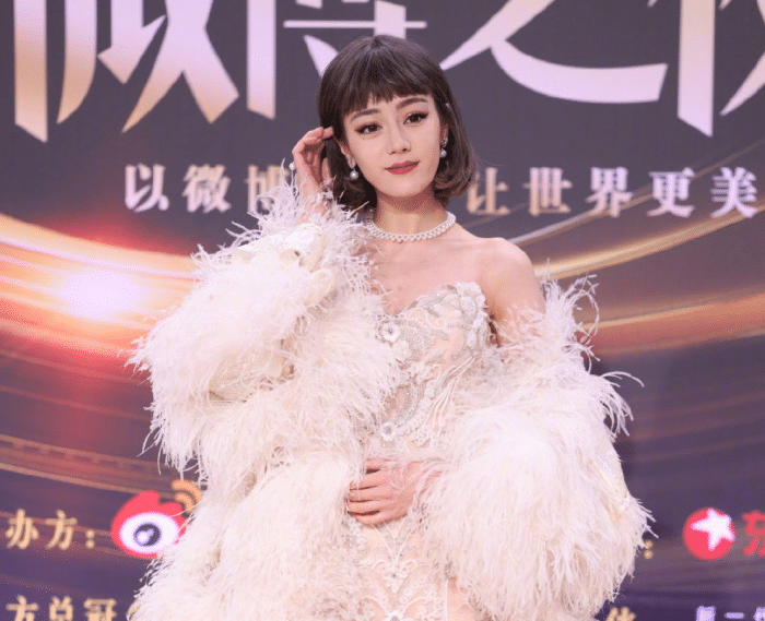 微博之夜2024迪丽热巴参加吗 0028a3a6ca584c3cb5d12c836c7e4cc5.png