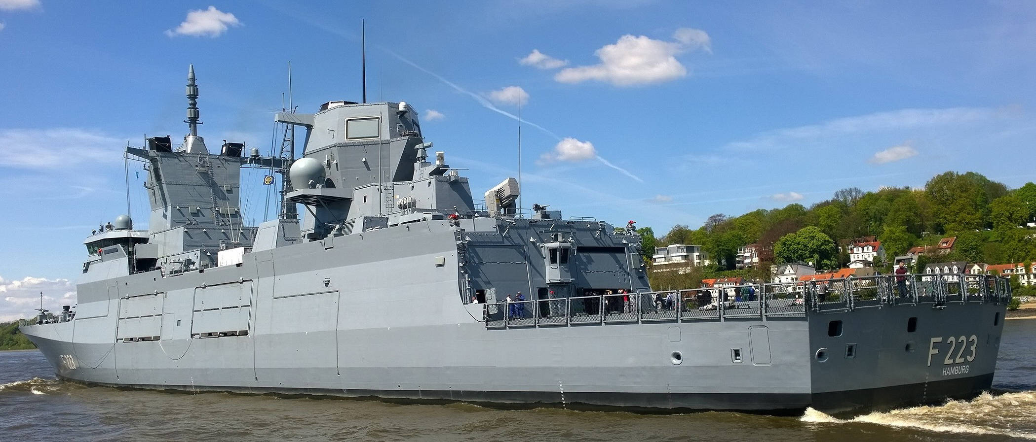 德国军工衰落的标志f125型护卫舰返厂