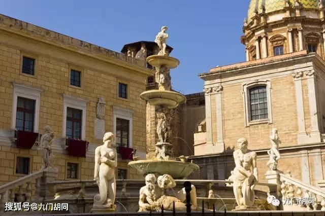 巴勒莫普雷托利亚喷泉，还是从佛罗伦萨运过去的，号称羞耻喷泉
