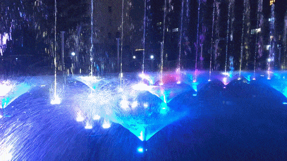 描写长安公园喷泉