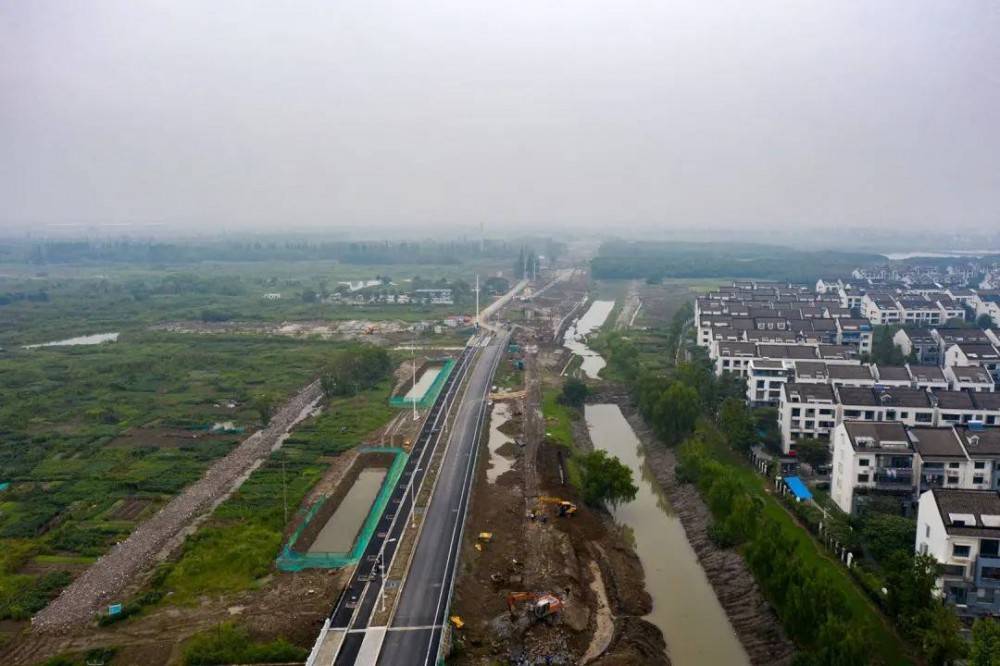 北起沪苏省界对接昆山市曙光路,南至淀山湖大道,接现状复兴路.