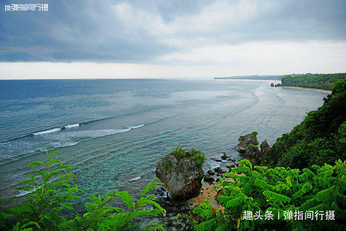 巴厘岛“壮美海景”，悬崖险峻，海浪滔天，还流传着感人爱情故事