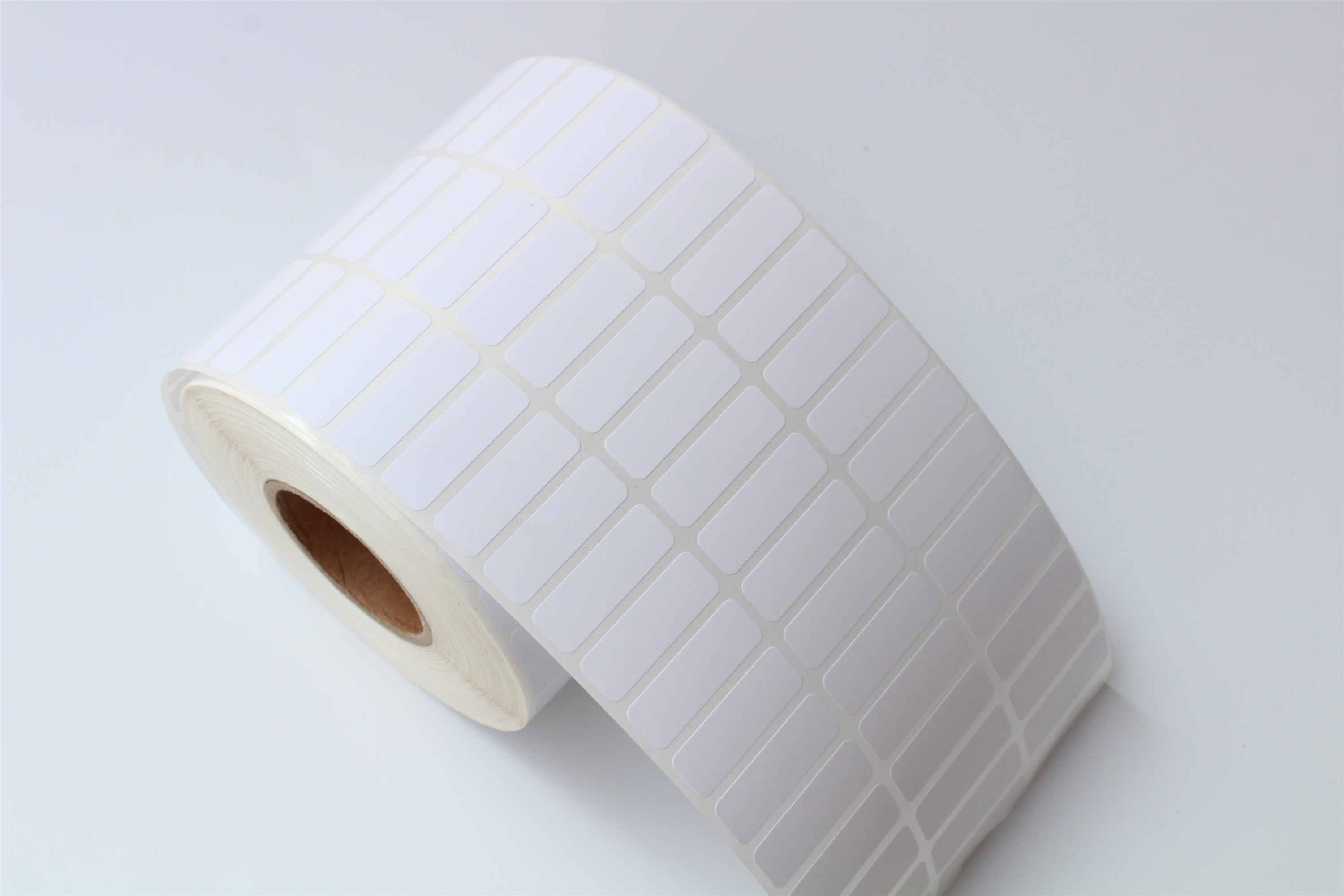 义乌市易科纸制品有限公司泽码标签不干胶标签的种类有哪些