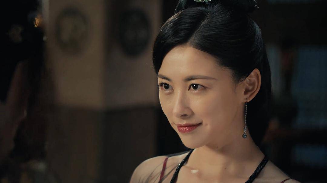 出身显赫资源顶流美艳惊人的朱珠,为何37岁了只能演女二?_赵姬