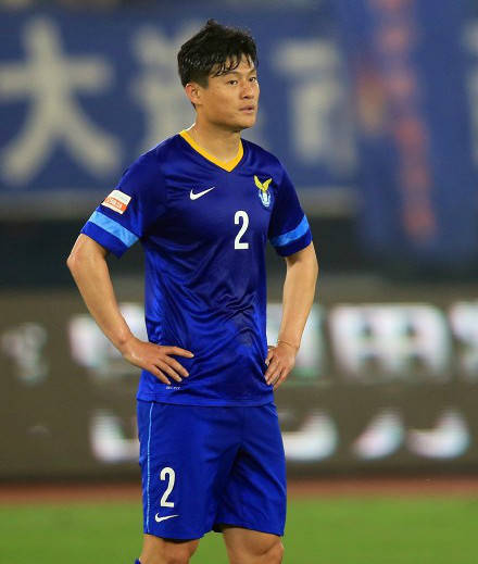 唱歌被拒就打人前国脚王万鹏脱下球衣穿上囚衣不过又是缓刑