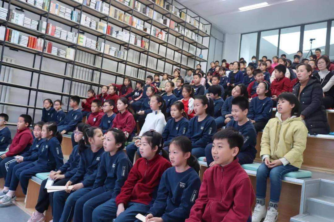 潍坊未来实验学校开展生命安全教育课堂