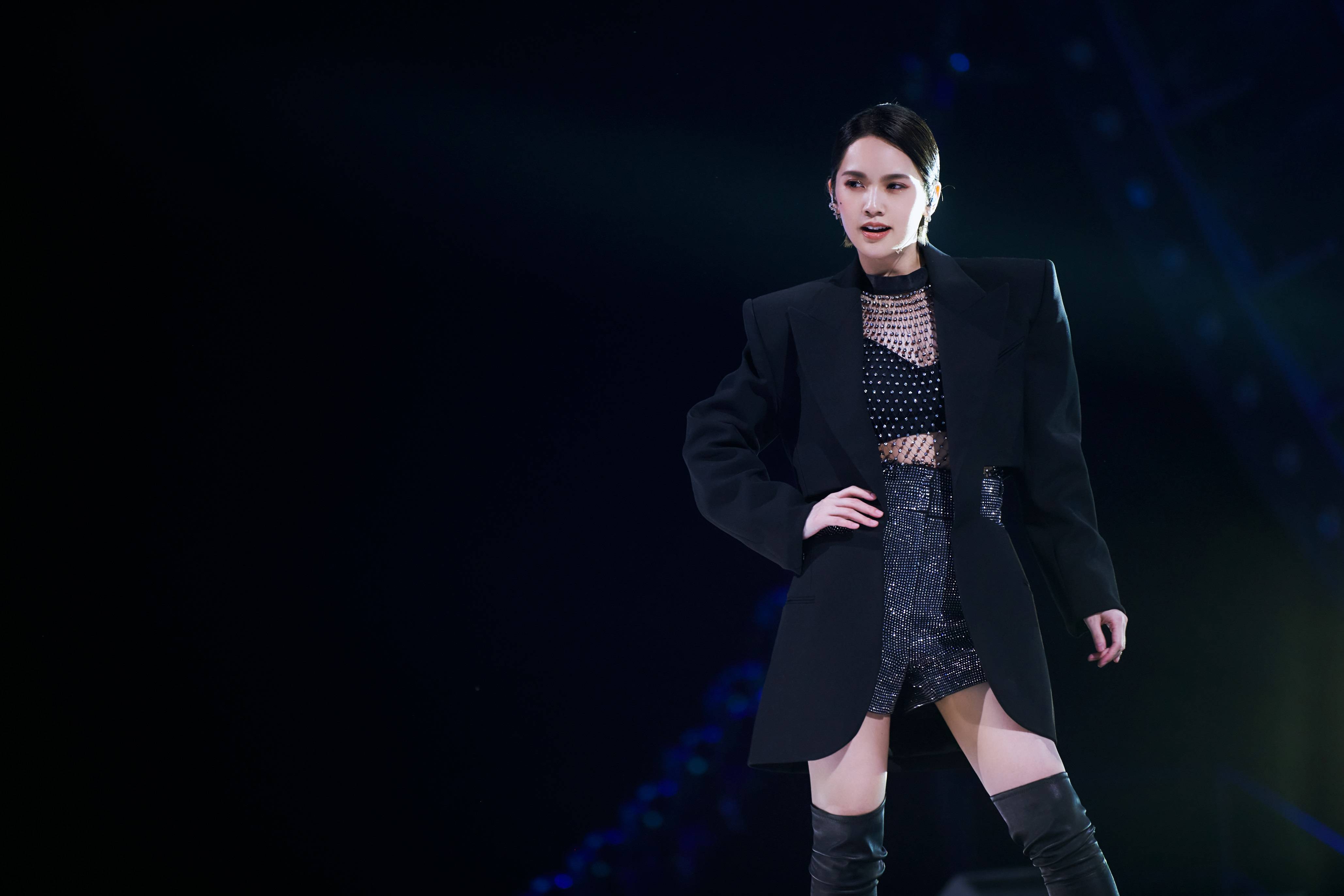 杨丞琳浪姐2踢馆成功展现超强唱跳实力全能ace来了