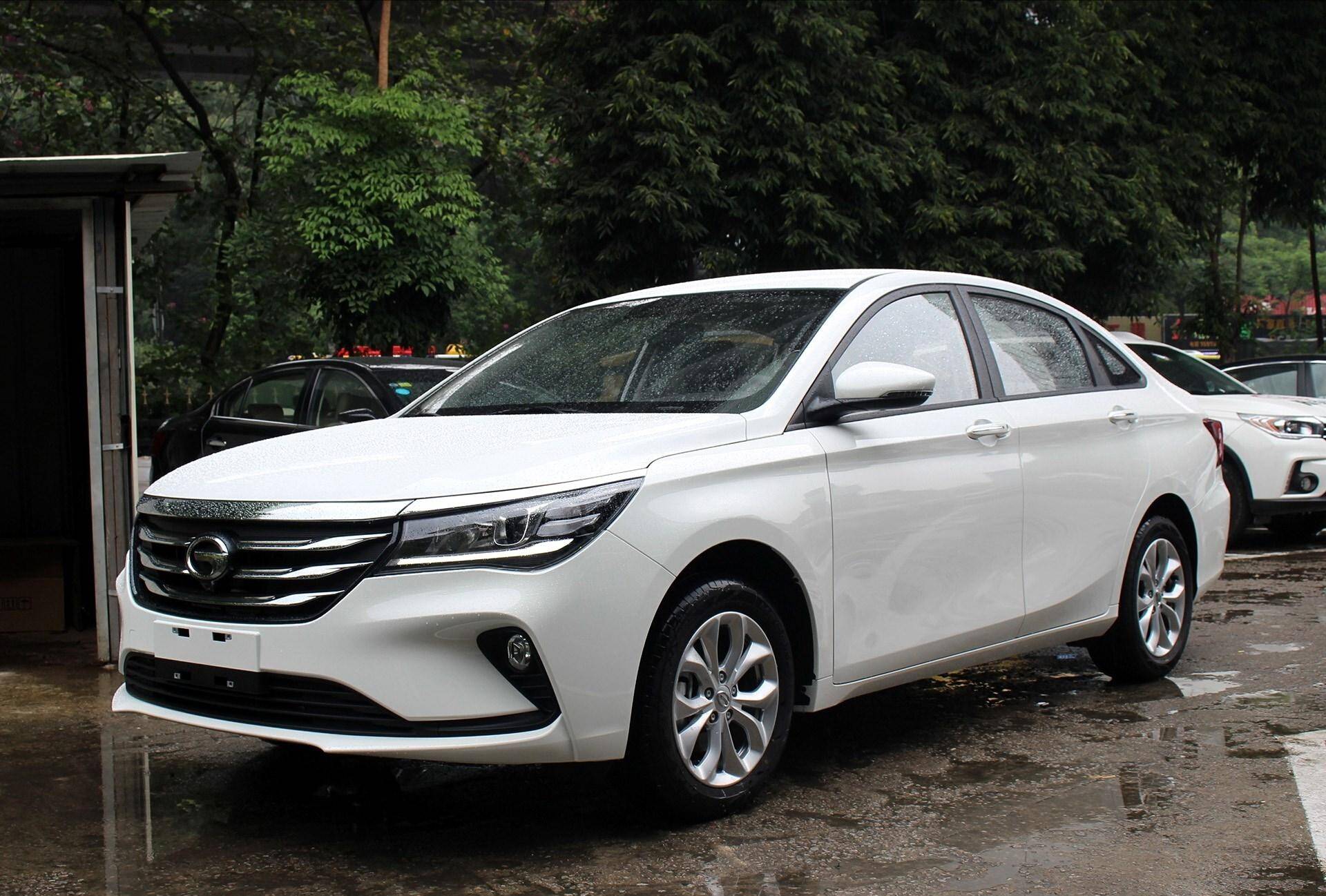 2021款传祺ga4亮相15t油耗6升新造型比朗逸还帅气