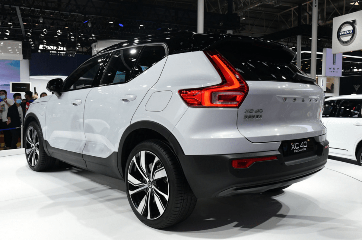 沃尔沃xc40纯电版推出优享权益包心动不如行动