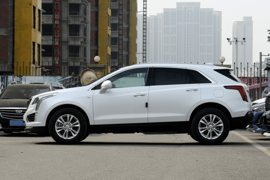 豪华中型SUV之争,林肯航海家VS凯迪拉克XT5怎么选?_搜狐汽车_搜狐网