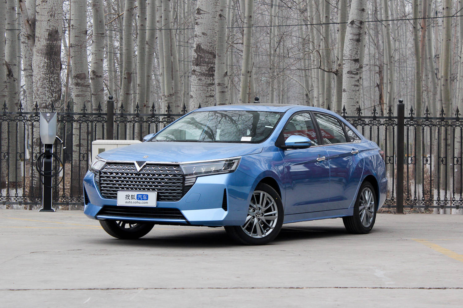 年轻时尚了不少 启辰d60 plus到店实拍