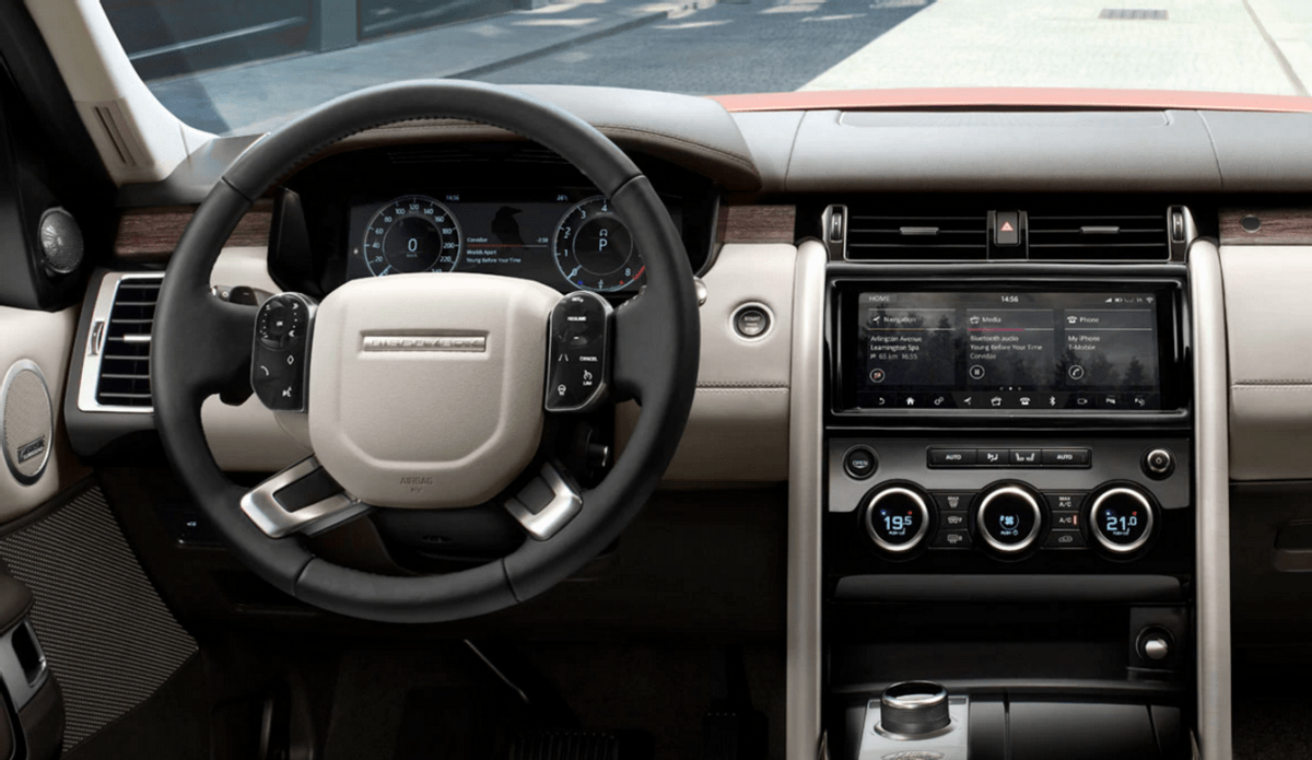 路虎发现改款调整外观内饰新增两款发动机