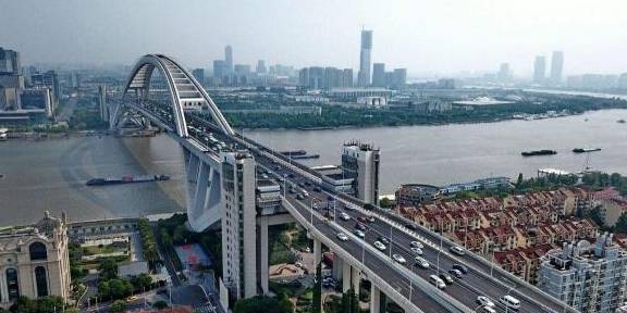 22亿造上海公路桥，曾是世界第一，如今地位被打破