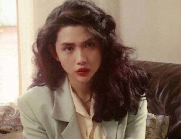 90年代,在香港女星中风靡的一款发型