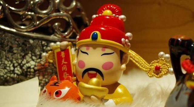 发财近在咫尺,2021有财神坐镇,财气缭绕,3星座大发利市!