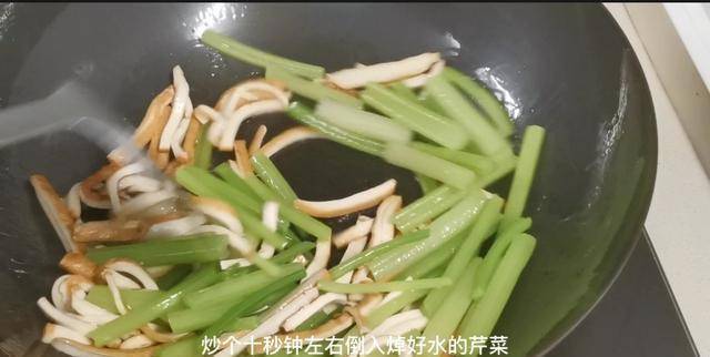 cc2b1a21782c46ea8e5a6c8456b4829b.jpeg