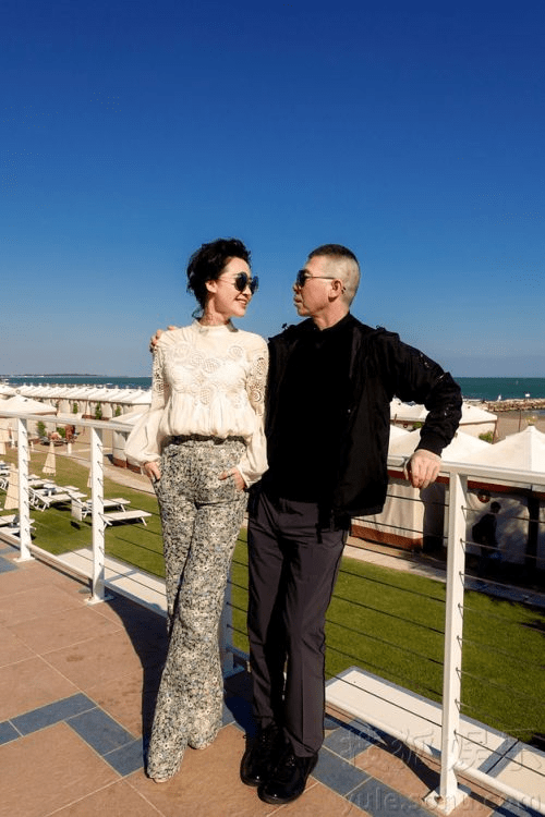 原创许晴陈凯歌为其痴狂冯小刚直呼梦中情人52岁却无人敢娶