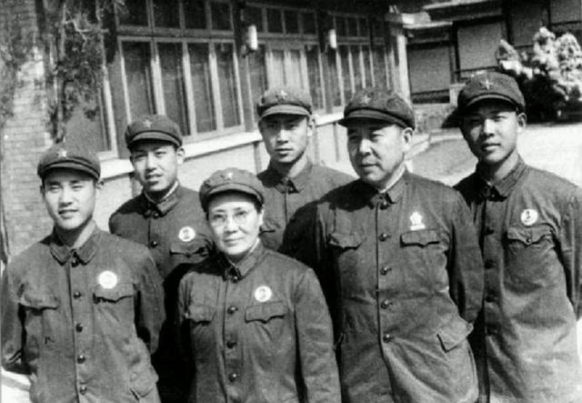 上将洪学智片尾曲曲谱_陶笛曲谱12孔(3)