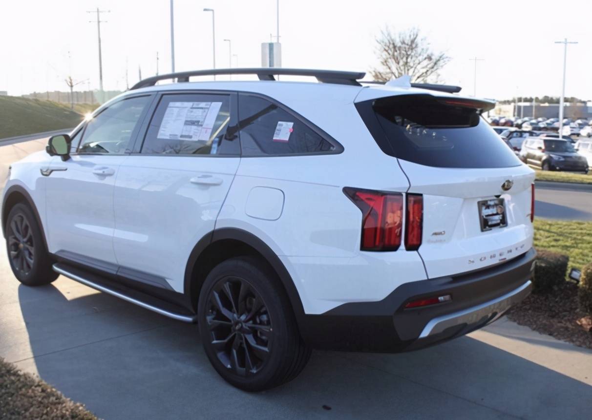 全新起亚索兰托到店三排六座四驱空间媲美汉兰达真帅气