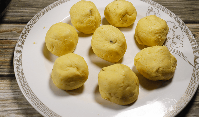 糯米糍粑怎么煎才不炸 215a485effce4167b1f752c7448a7a22.png