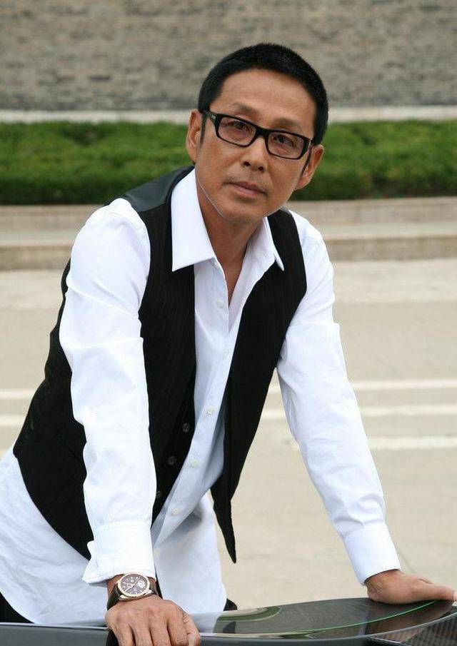 ​国家一级演员李媛媛，病重时在病房领奖后，因病早逝享年41岁