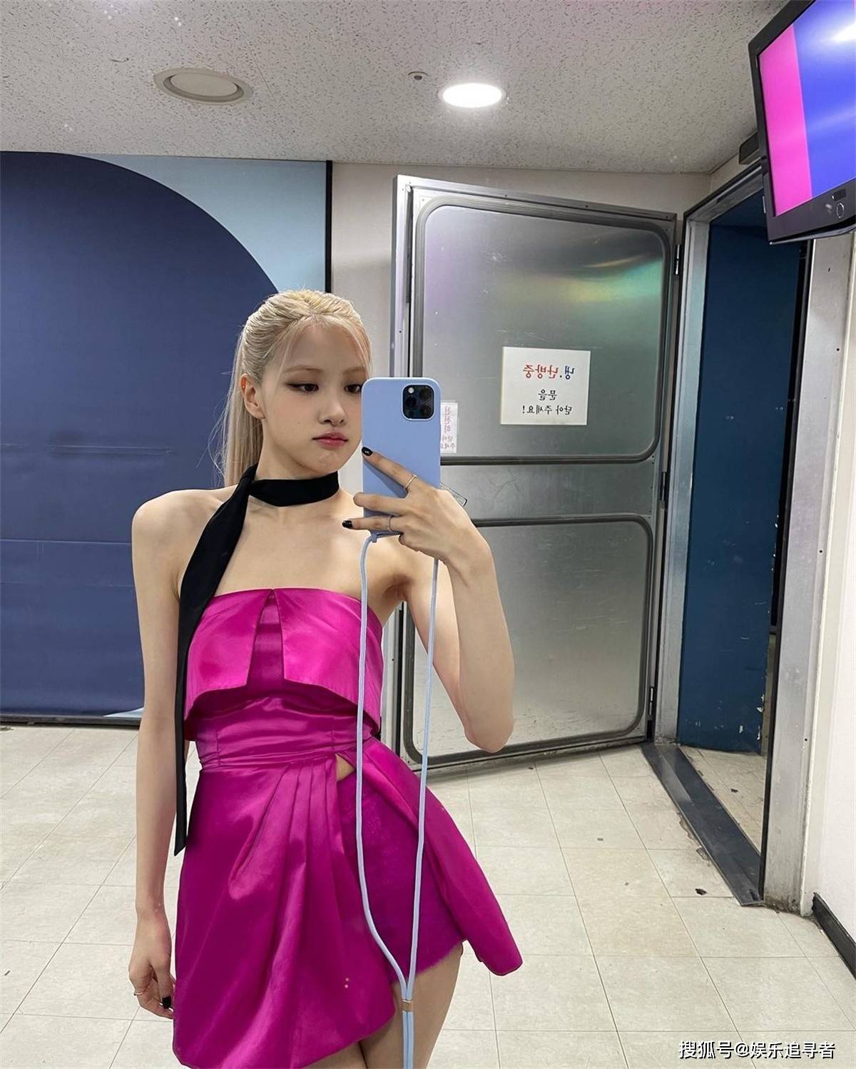 blackpinkrosé的mv在48小时内突破6300万次观看