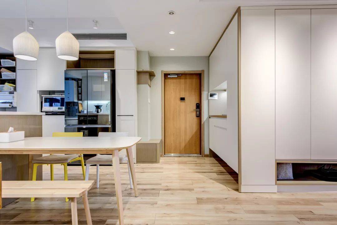 入户鞋柜餐边柜 ee64c564905a4e29bdf944ad65dff423.jpeg