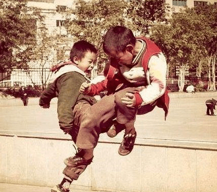 原创
每日一笑:人家车模都是来吸引顾客的,你是来砸场子的吧