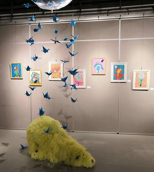 "童年的艺术——不纸如此"少儿艺术作品展在蓝溪美术馆开幕