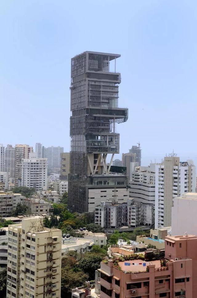 印度一家5口住27层豪宅，造价超10亿美元，相比之下马云更像穷人