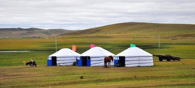 在内蒙古旅游过夜，床头的红绳千万不能碰，看完你就明白了！
