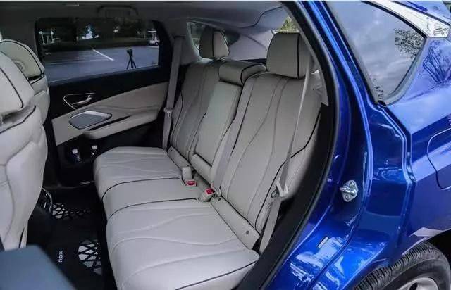 坐副驾驶要满足什么要求 7fcd495fba4a41c28e61452fe4606869.jpeg