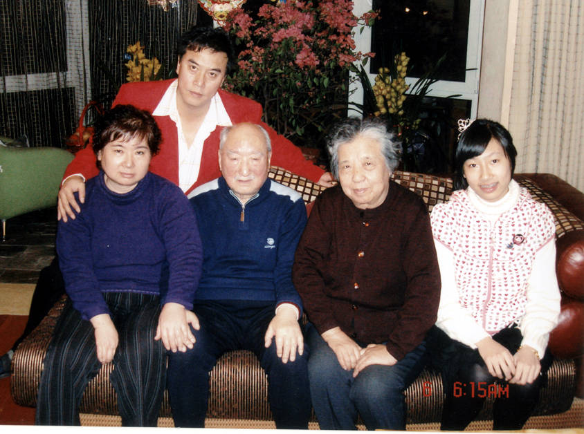 "赵云"扮演者张山沉寂了:大舅哥陈佩斯为何不提携他?_陈丽达