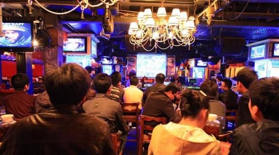 中国夜生活最丰富城市，酒吧多达2000家，却不是北上广深四大城市