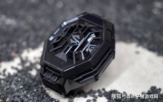 利器|怪兽级游戏利器君临天下 黑鲨4Pro游戏手机首发开箱评测
