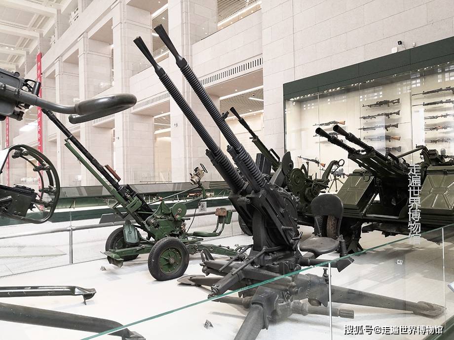 蘇聯造德什卡m1938/46式12.7毫米高射機槍後視.