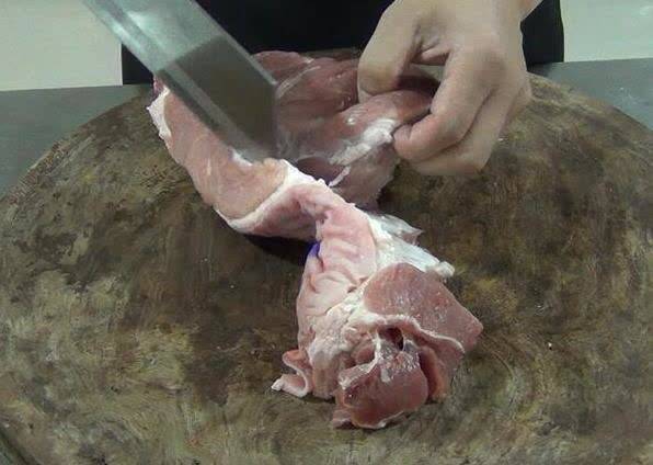 肉怎么切才不会柴 4d2f3e6d24d049439c8b34826dbc5b23.jpeg