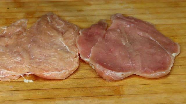 快速解冻鸡胸肉办法 e4f9fedf06d744c18dccc97dee08b630.jpeg