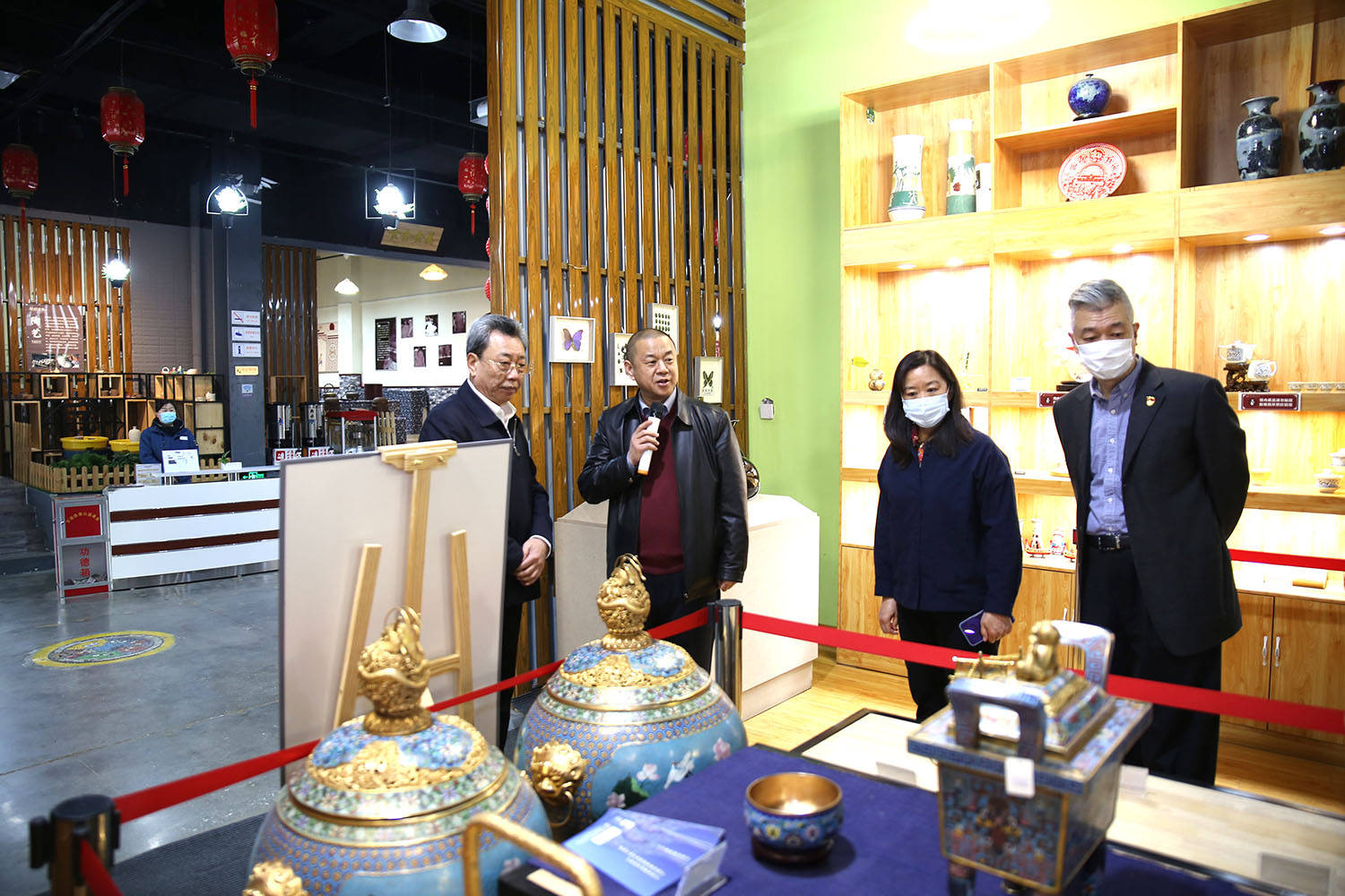 河北省政协港澳台侨和外事委主任安国富一行莅临冀台联文化产业园考察