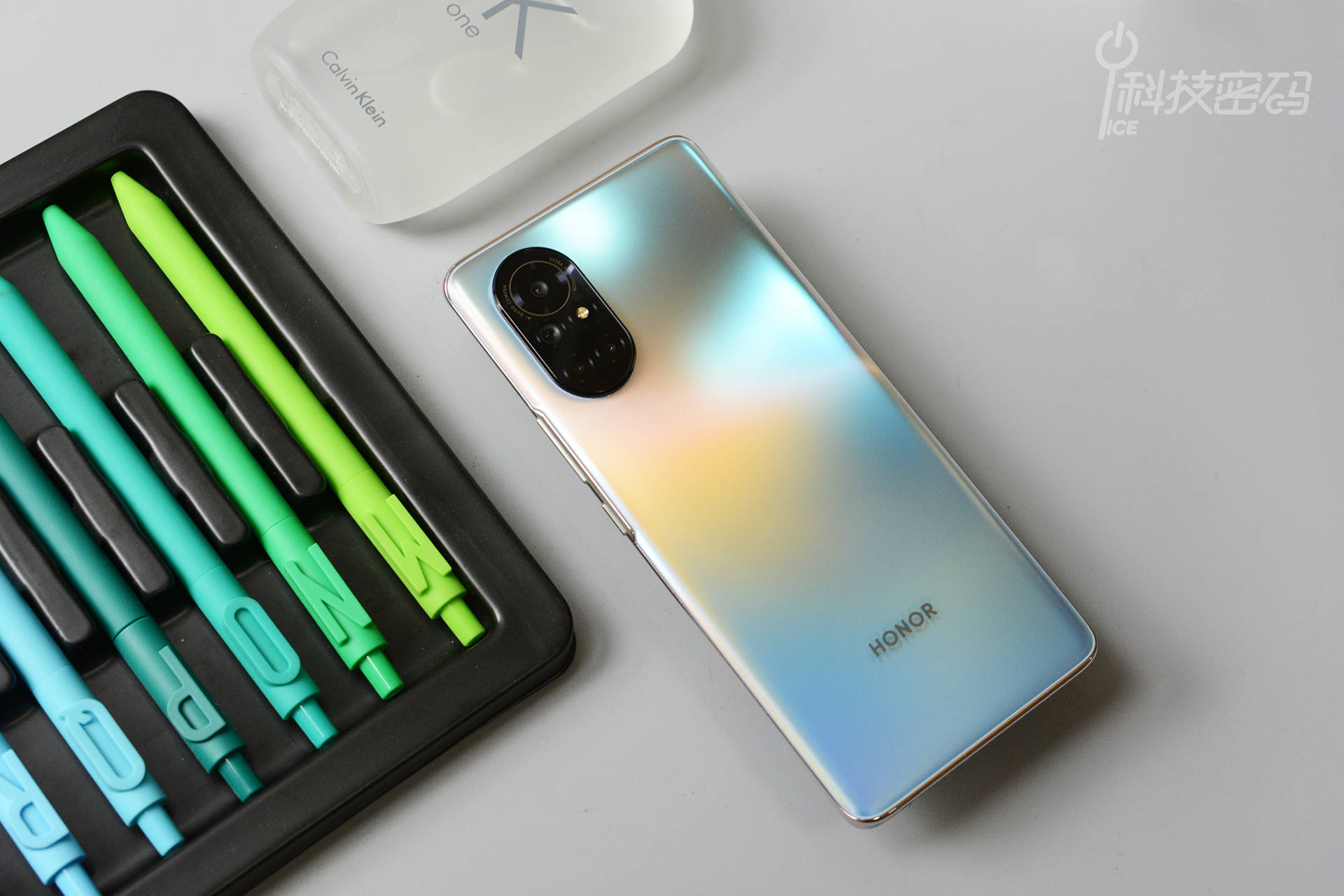 全面表现轻薄时尚荣耀v40轻奢版体验分享