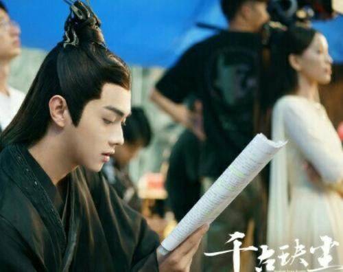 女主仙侠小说排行榜_三本主角一心修仙的小说,无女主不小白,只求无上大道(2)