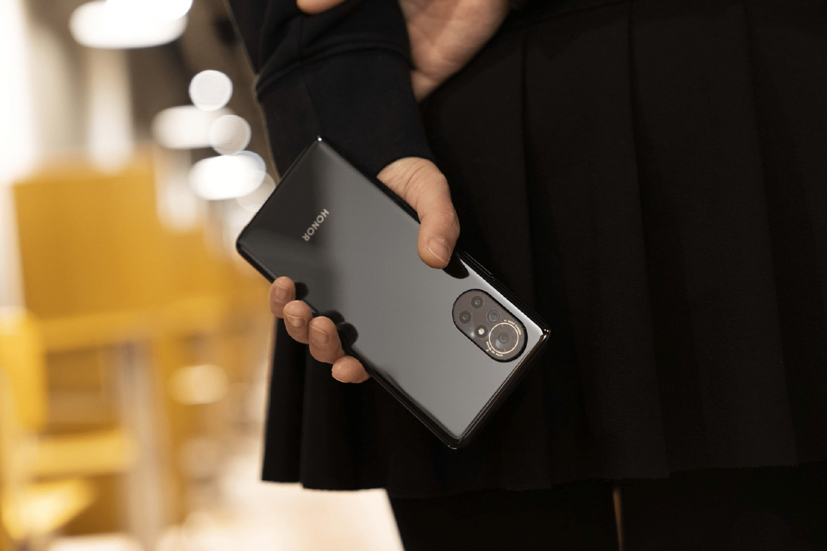 荣耀v40轻奢版质感的追求年轻用户的最爱