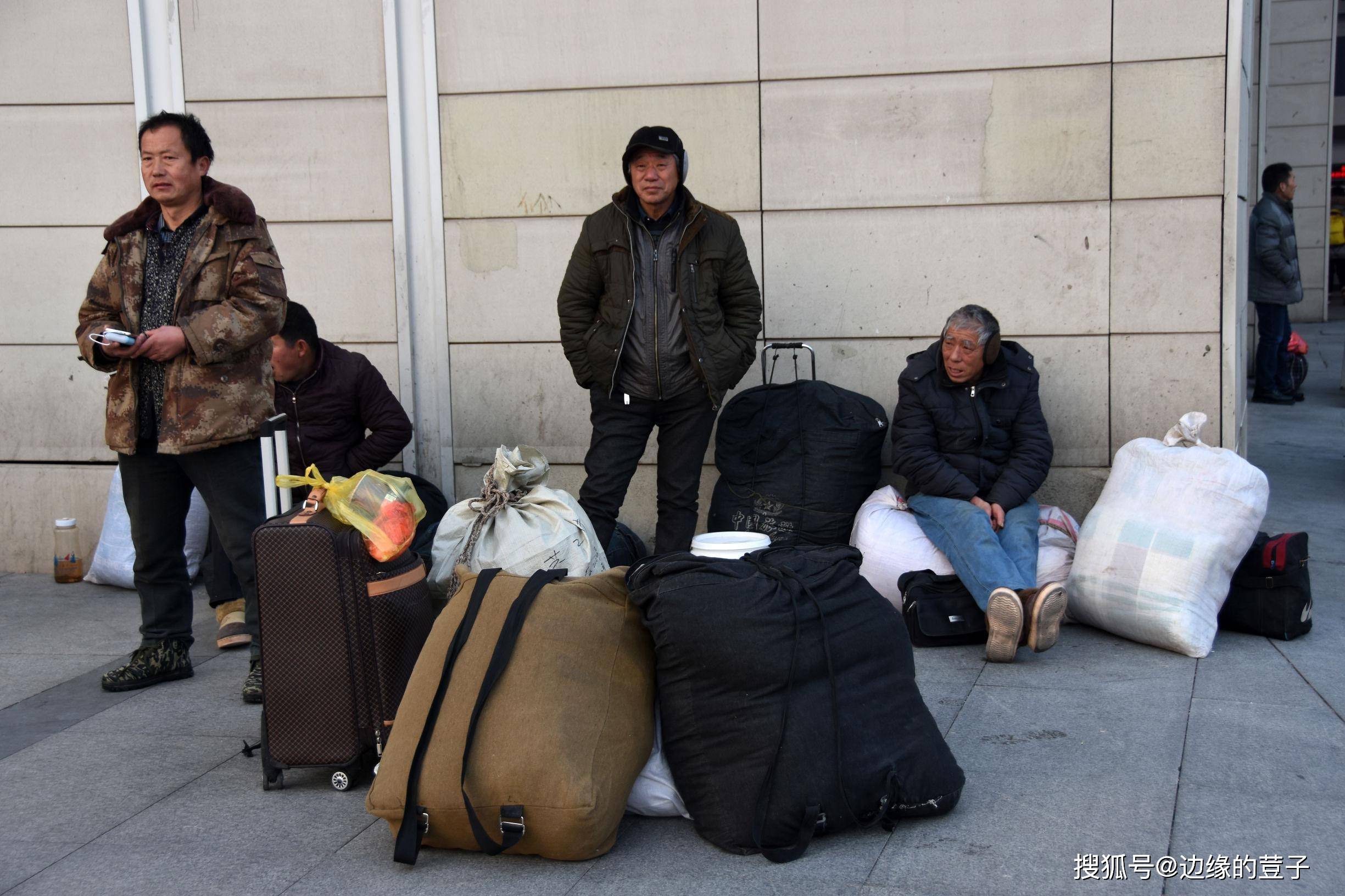 清明未至,为何"返乡潮"已起,2021年也不再返城,咋回事?