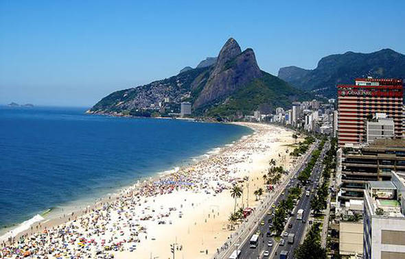 巴西里约热内卢的海滩举世闻名，以下五个仅供参考