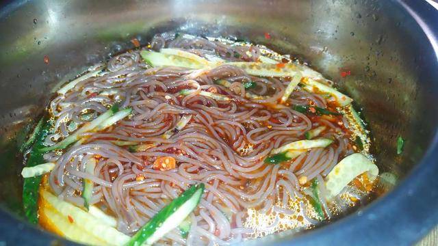辣椒冷面怎么吃