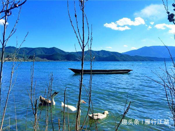 泸沽湖畔，生活着以走婚为习俗的摩梭族，被称为“神秘的女儿国”
