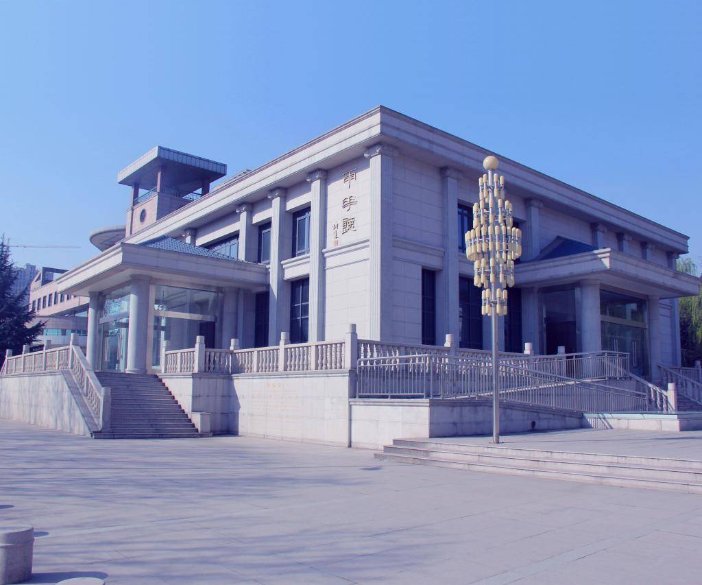 寻找最美校园走进西安外事学院
