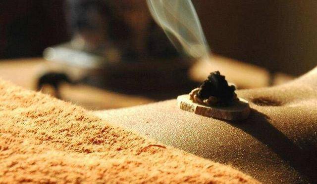 贡方堂 | 艾脐贴真的能减肥吗？祛湿气的作用是真是假？